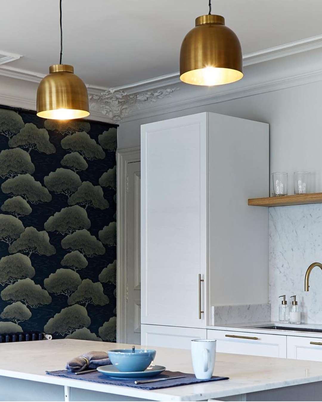 Cuisine contemporaine rénovée par SK DESIGN – agence d’architecture d’intérieur à Marseille Aix et Provence Alpes Côte d'Azur