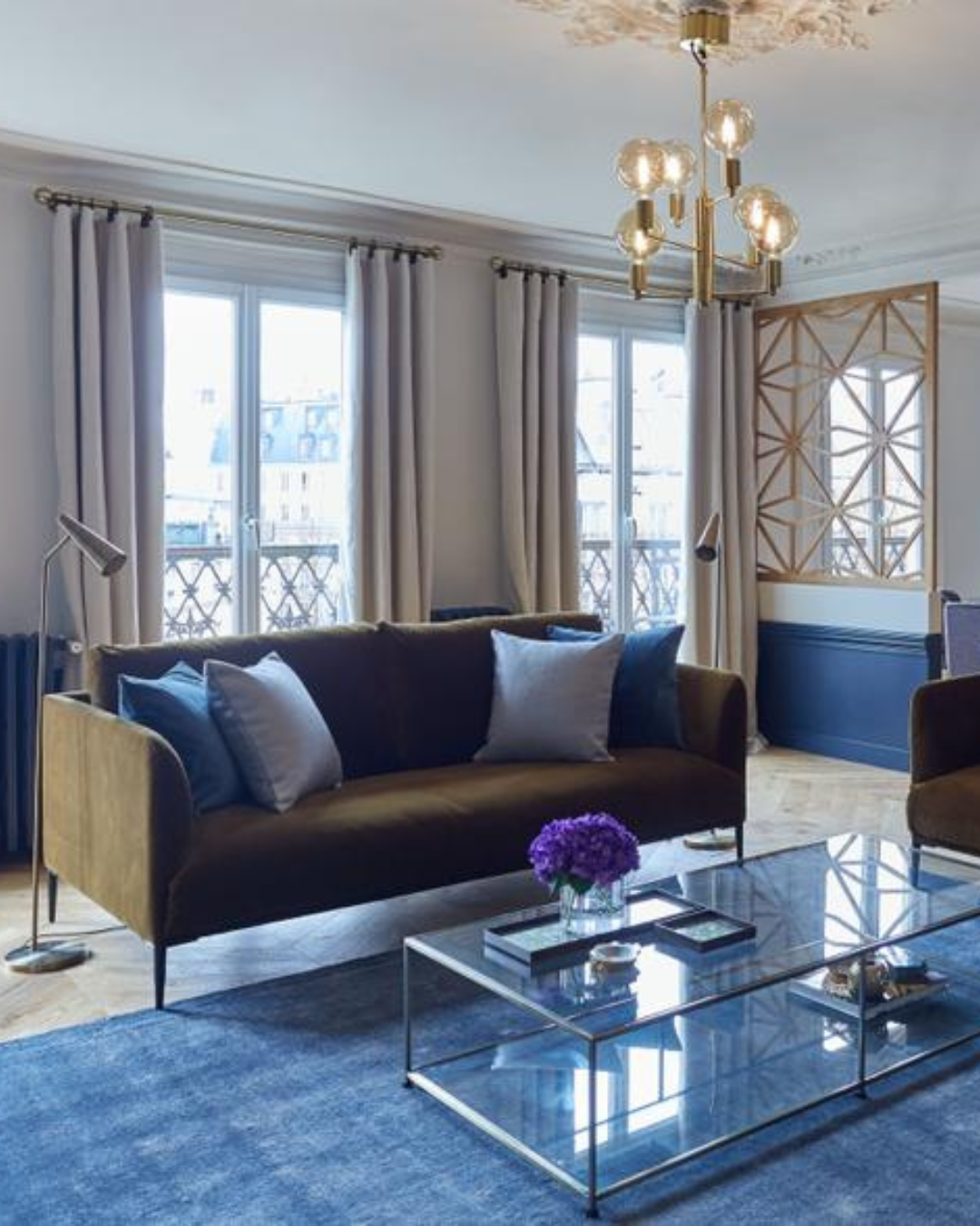 Salon moderne et confortable